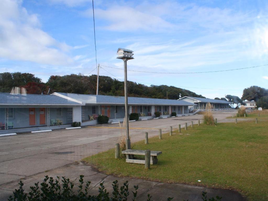 Falcon Motel Μπάξτον Εξωτερικό φωτογραφία